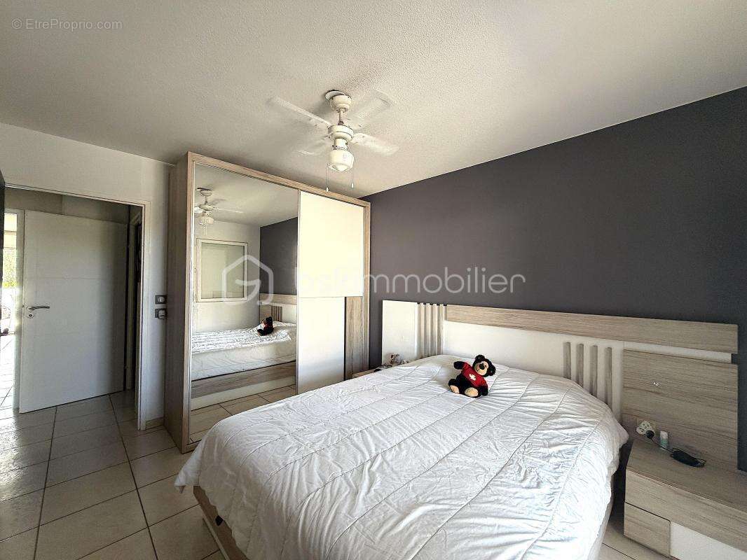 En RDC, très beau T3 en excellent état de 67m2 avec 2 places parking en sous-sol ! - photo 5