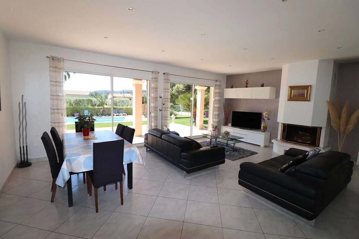 Maison à LA CADIERE-D'AZUR