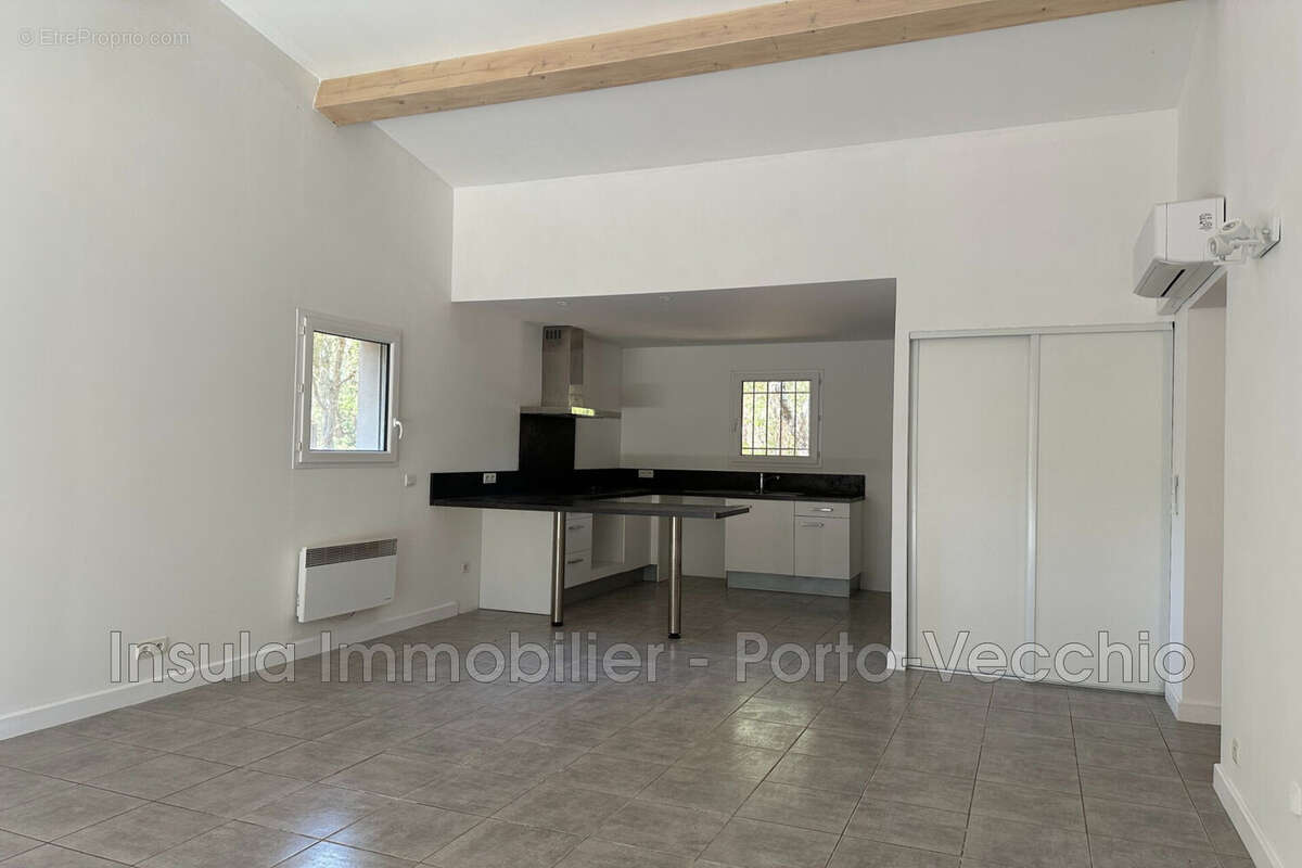 Maison 101 m² à Porto-Vecchio  - photo 4