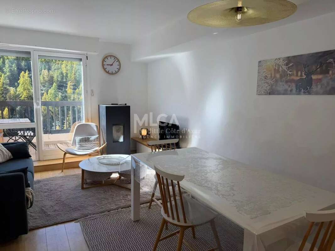 Appartement à SAINT-ETIENNE-DE-TINEE