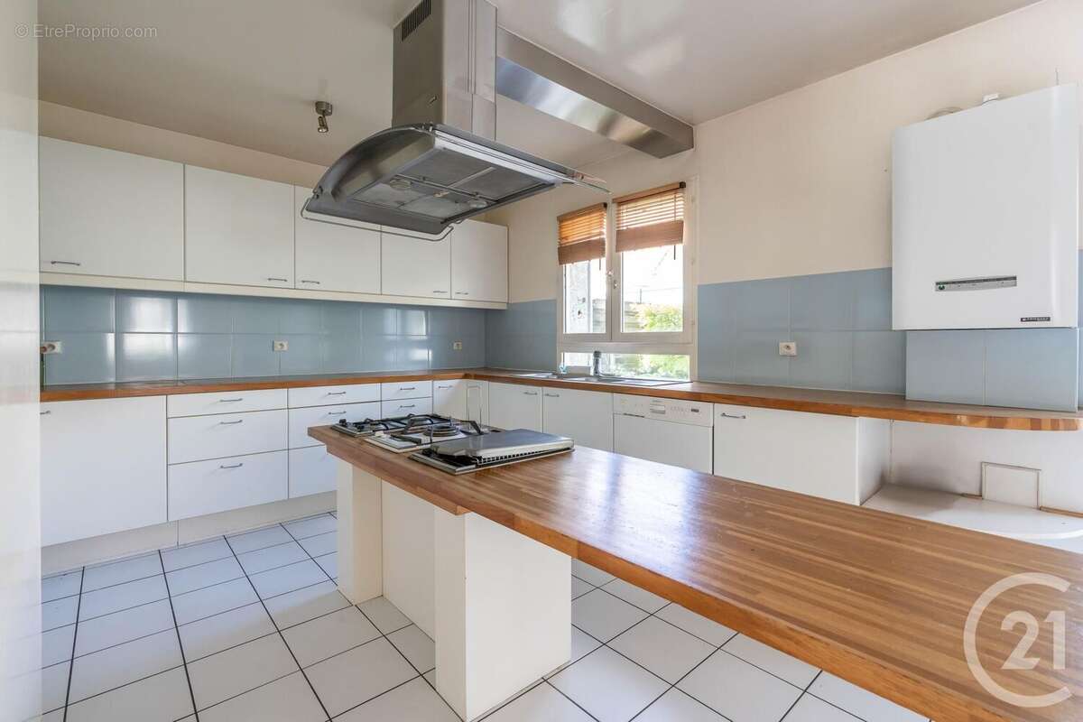 Maison 147 m² à Thorigny-Sur-Marne  - photo 6