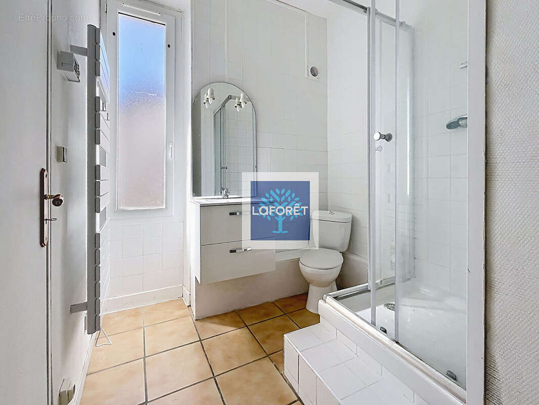 Maison à MONTLIEU-LA-GARDE