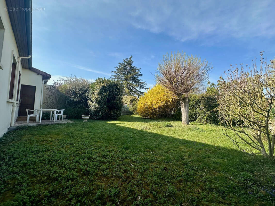Maison plain pied 3 chambres avec terrain - photo 8