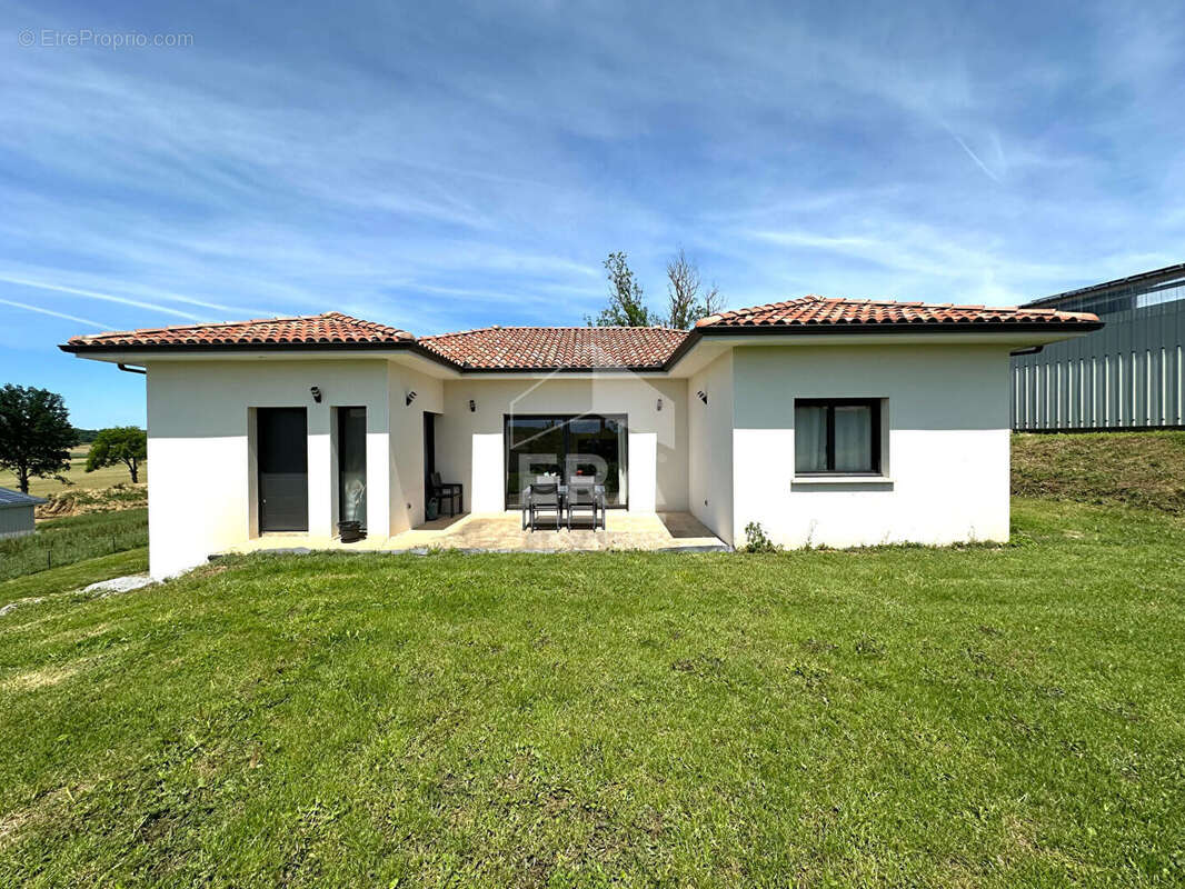 Maison à POUYASTRUC