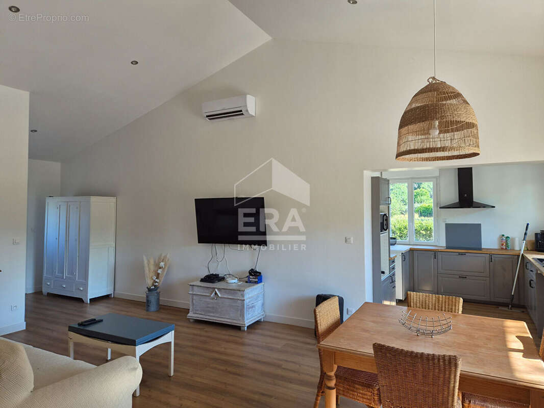 Maison 89m² à montpon-ménestérol - photo 3