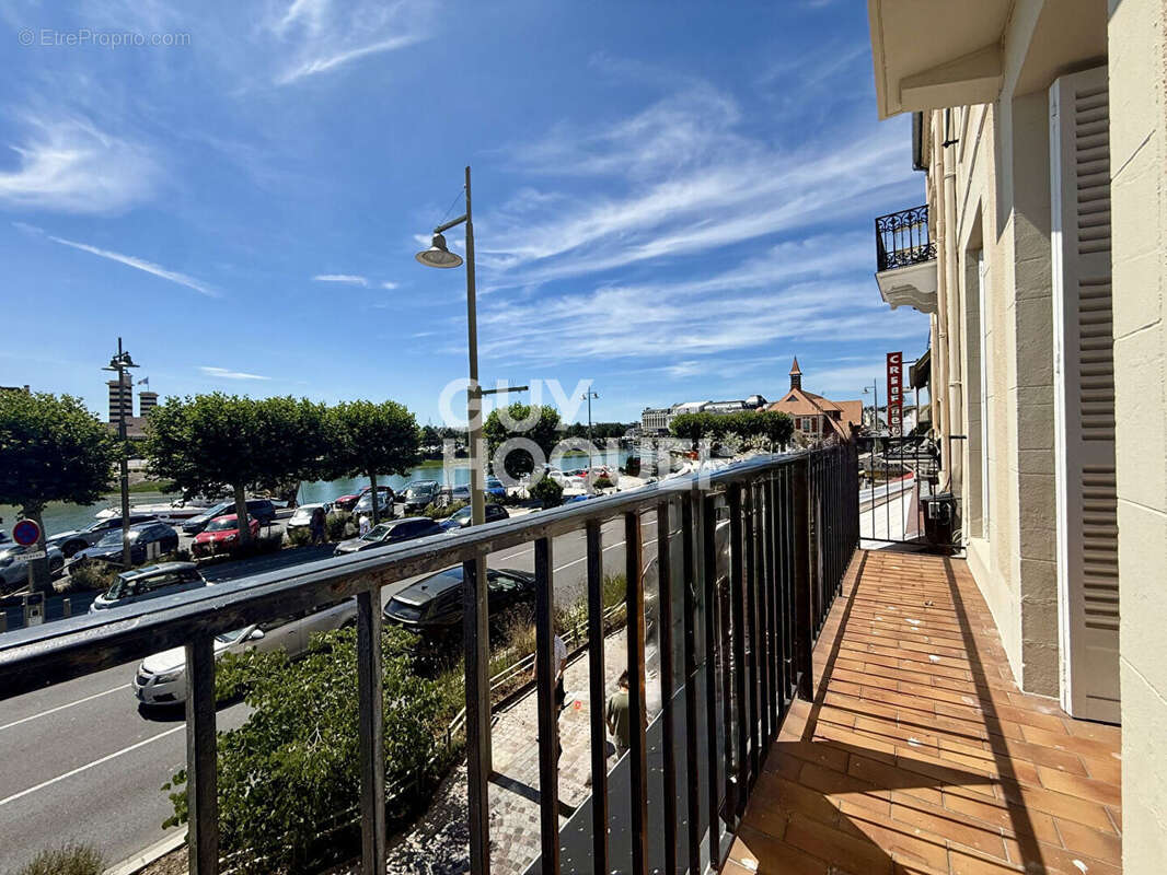 Appartement renove trouville sur mer - vue port - photo 2
