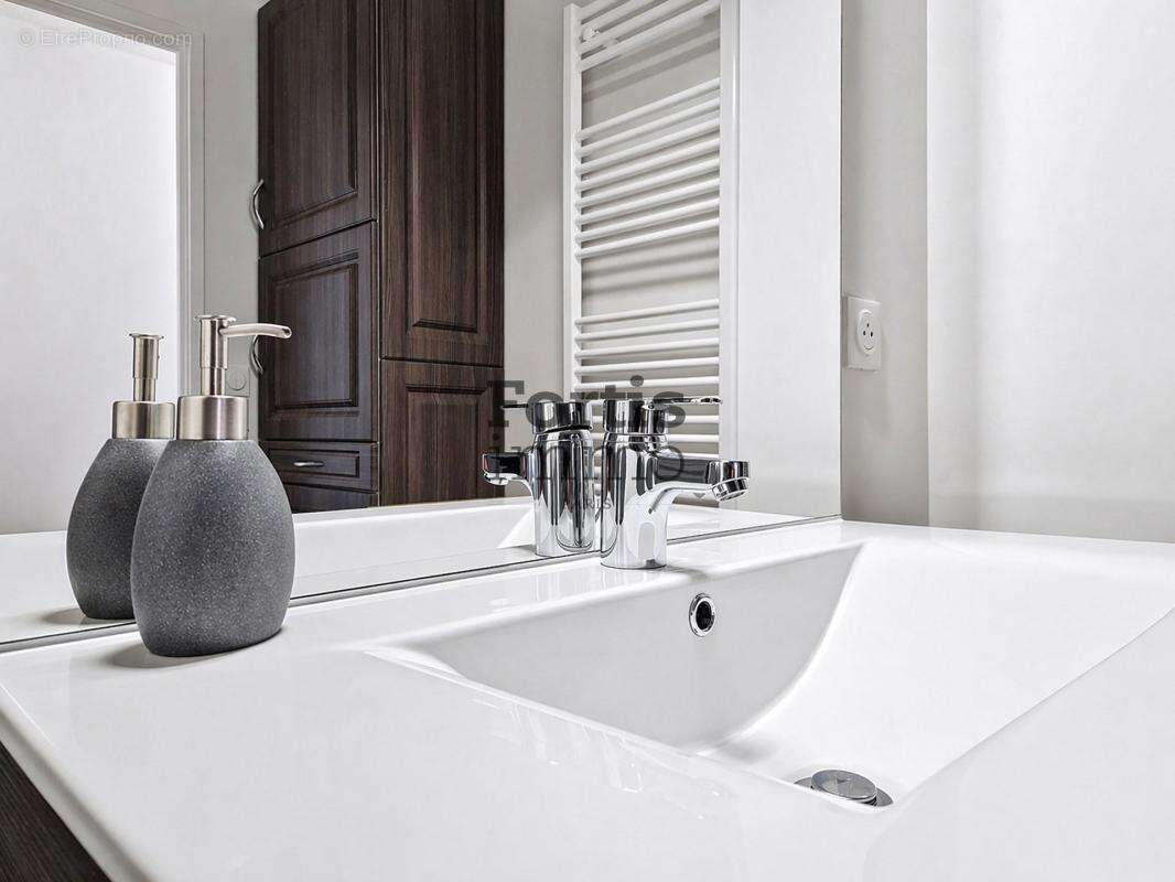 Appartement à LE PLESSIS-ROBINSON