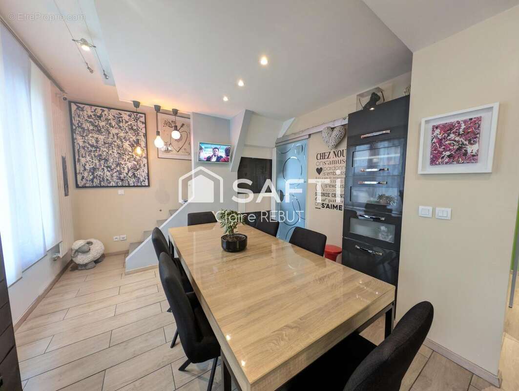 Photo 2 - Maison à LIVRY-GARGAN