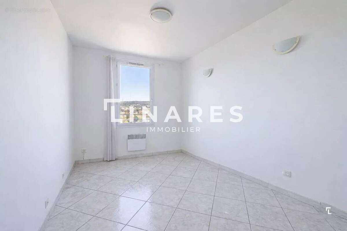 Appartement à MARSEILLE-11E