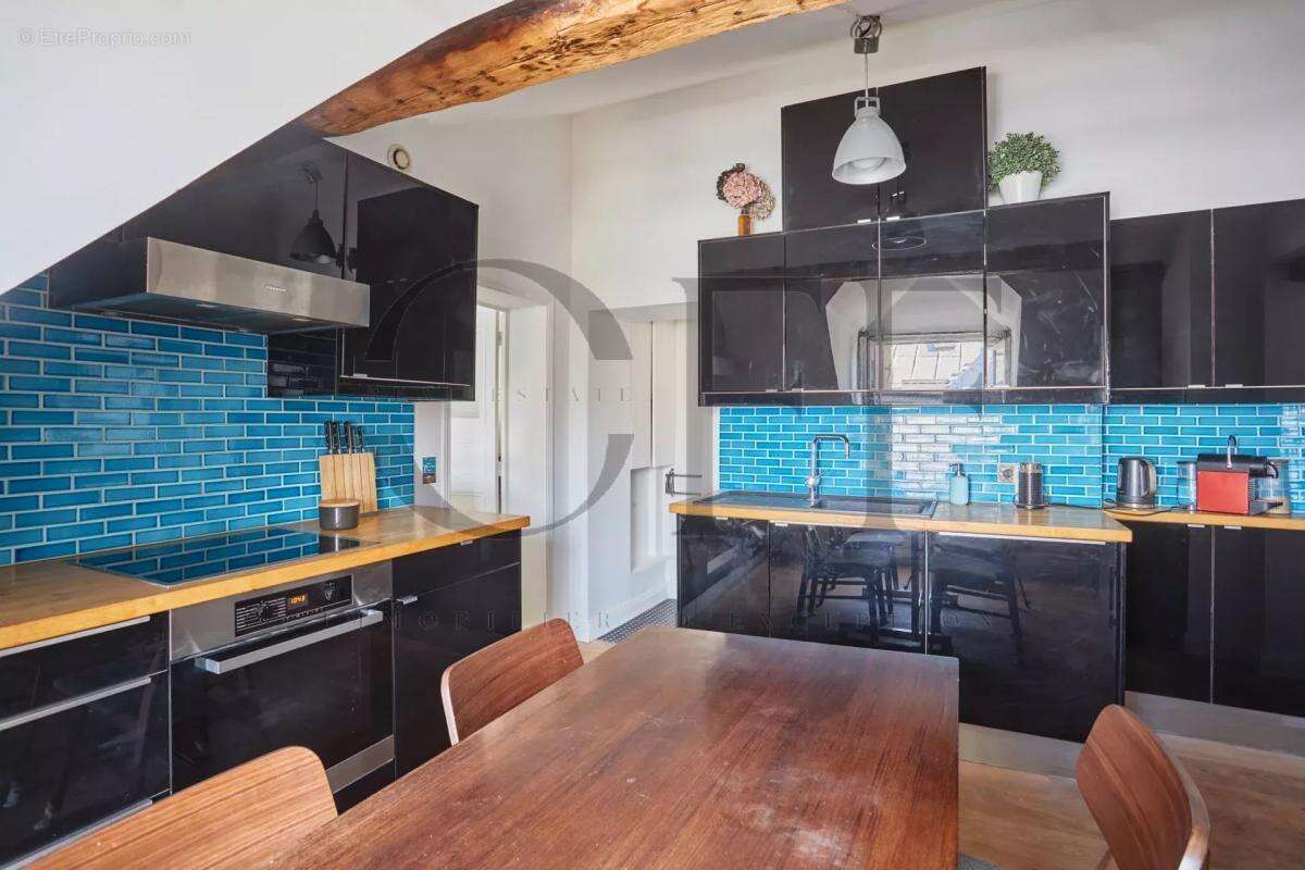 Appartement à PARIS-7E