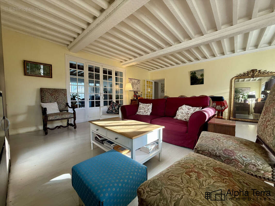 Maison à AUTHIE