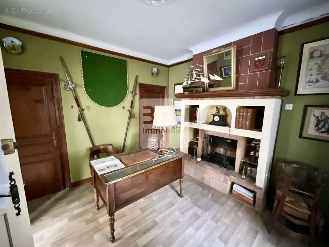 Maison à BAGNOLS-SUR-CEZE