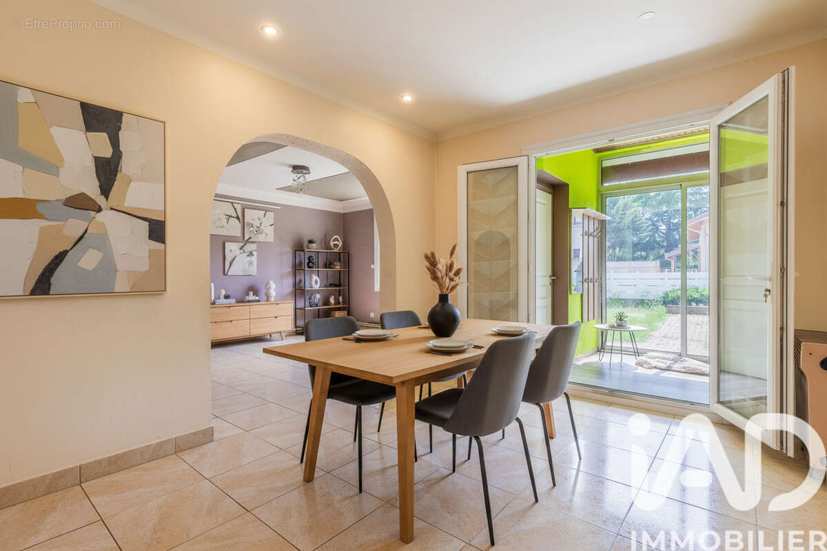 Photo 4 - Maison à JUVISY-SUR-ORGE