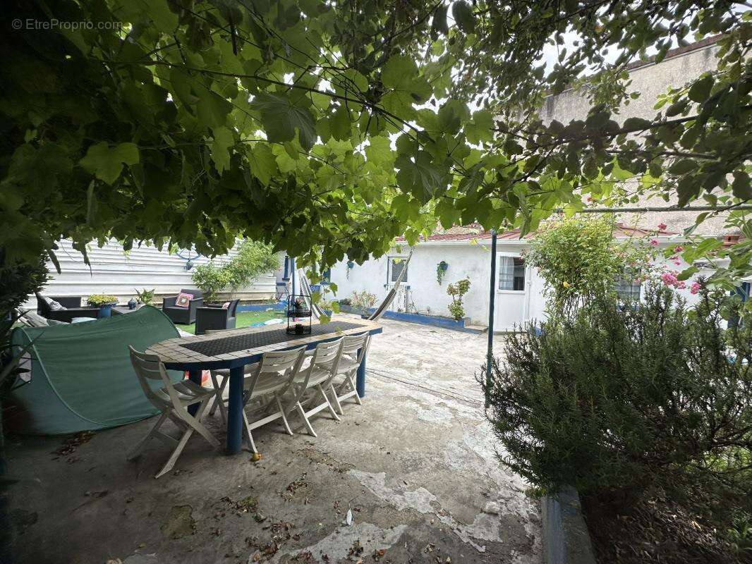 Maison à VILLETANEUSE