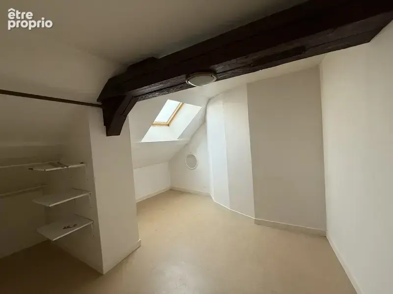 Saint-Claude, centre-ville, Immeuble de rapport   Fort potentiel locatif - 9 lots - photo 6