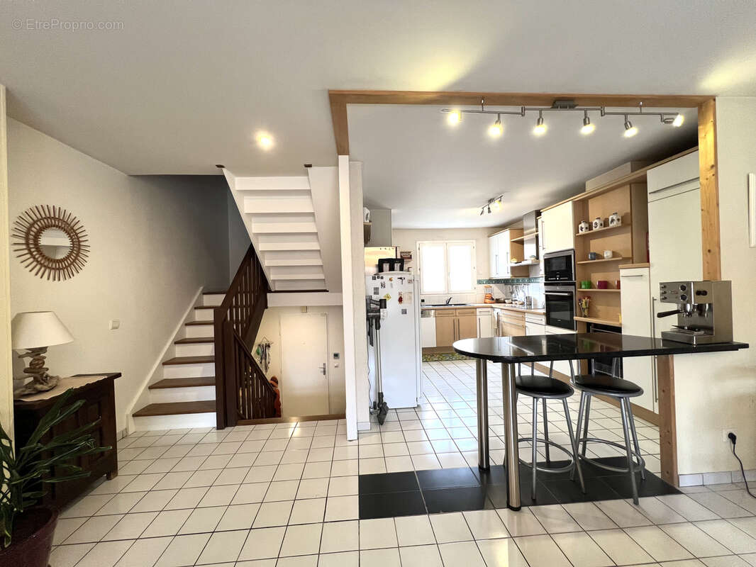 Maison de ville avec terrasse - photo 3