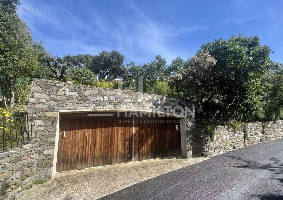 Maison à LE LAVANDOU