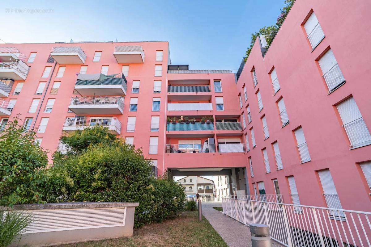 Appartement à COLOMBES