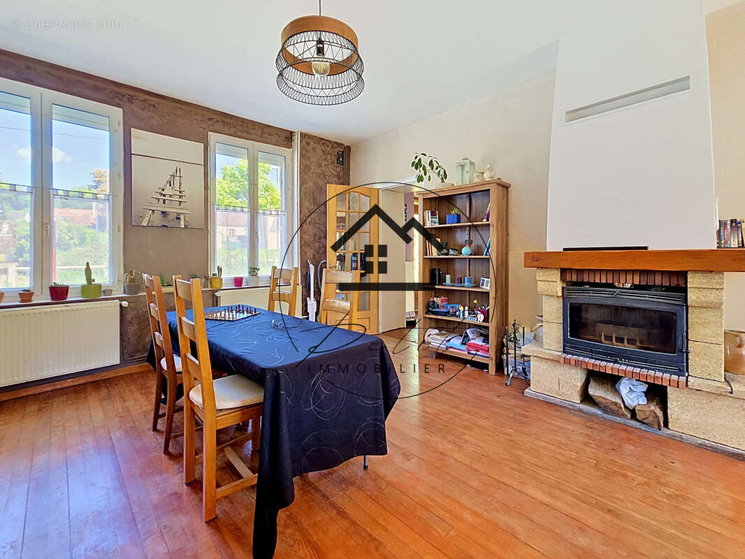 Maison à THURY-SOUS-CLERMONT