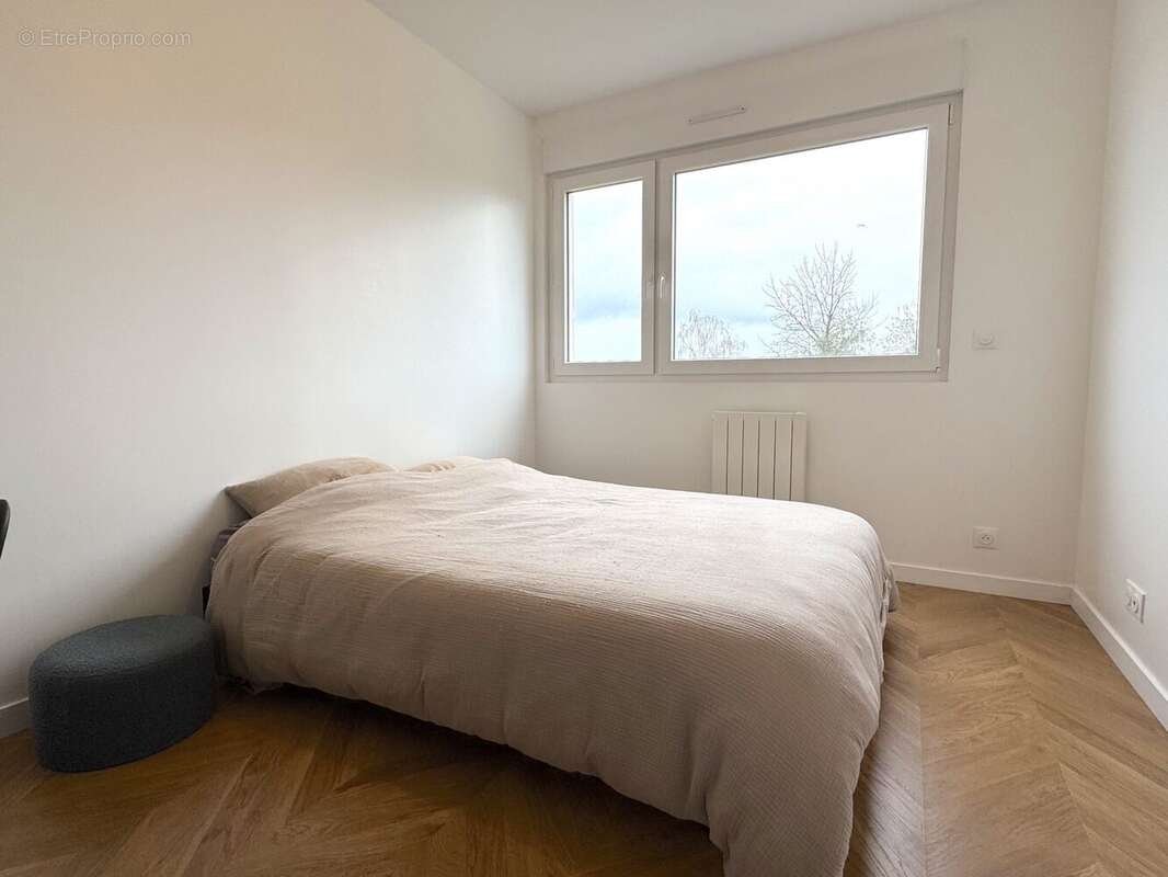 Chambre 1 - Appartement à LORIENT