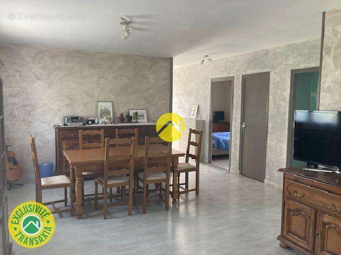 Maison à LES AIX-D'ANGILLON