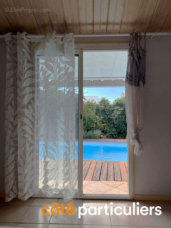 Maison à L&#039;ETANG-SALE