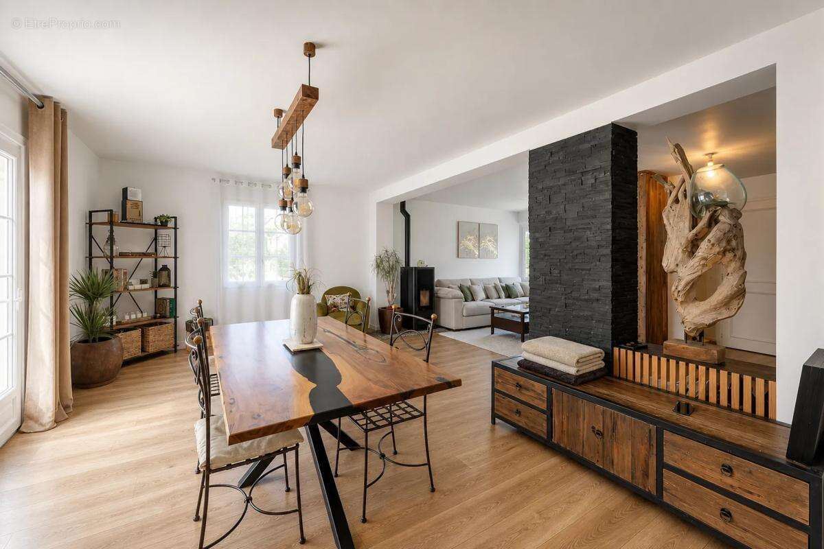 Maison de 7 pièces de 134 m² à Lagny-le-Sec - photo 3