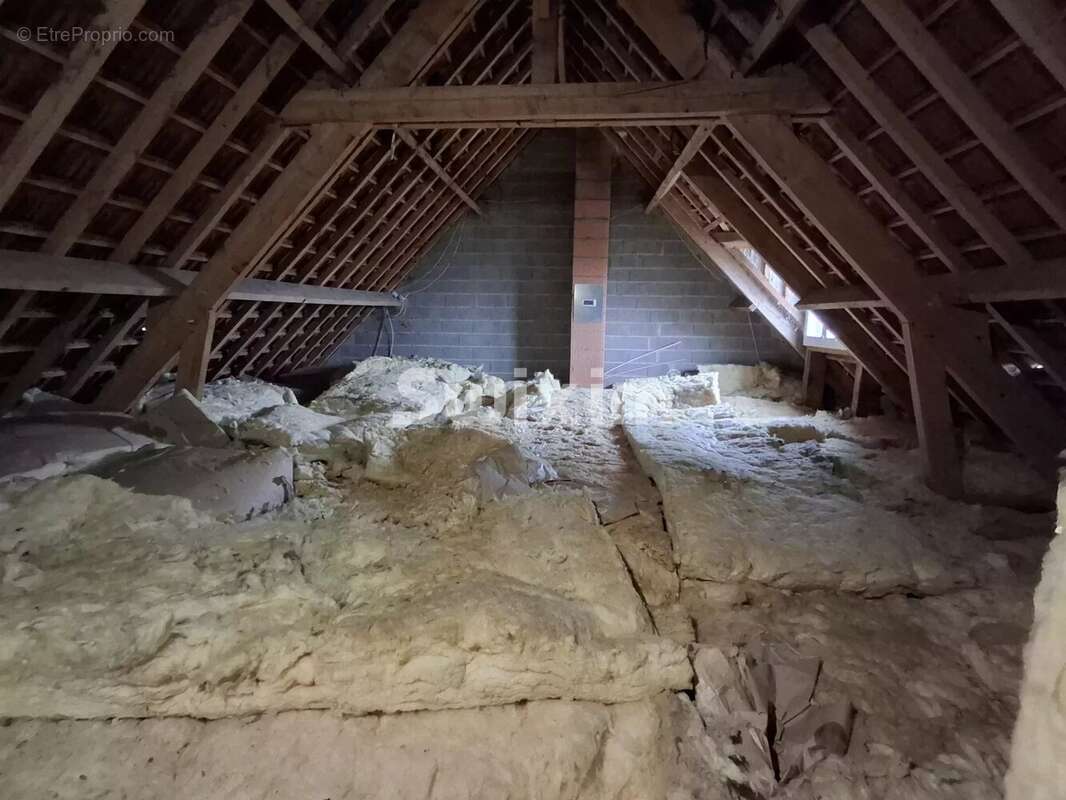 Maison à CANDE-SUR-BEUVRON