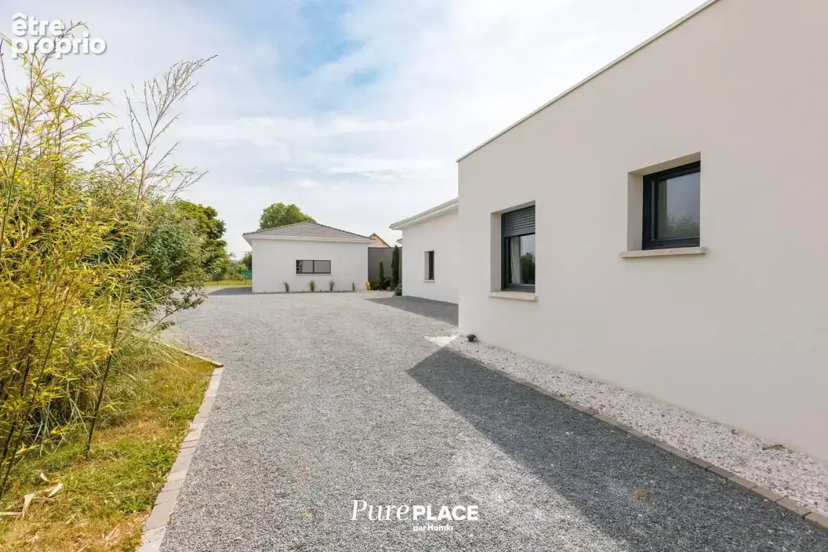 Villa d’architecte contemporaine avec piscine chauffée et vues sur le Puy de Dôme et le Sancy - photo 36