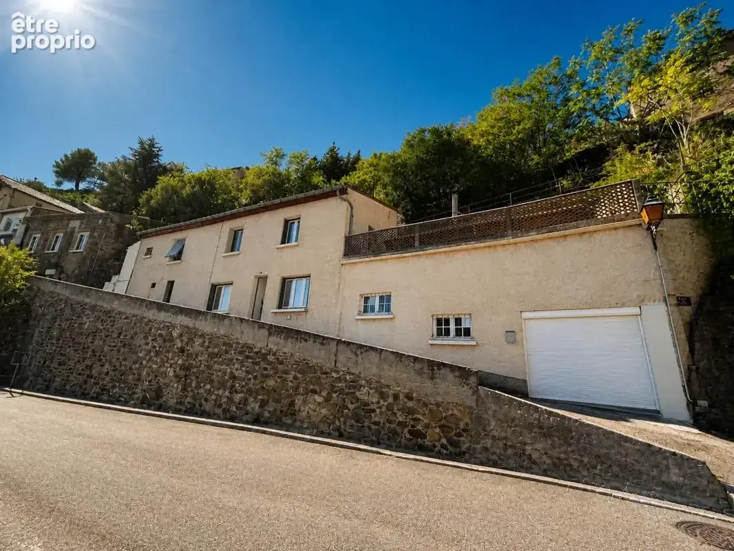 Maison de 5 pièces de 126 m² à Lastours avec terrasse et jardinet.
Vue panoramique - photo 13