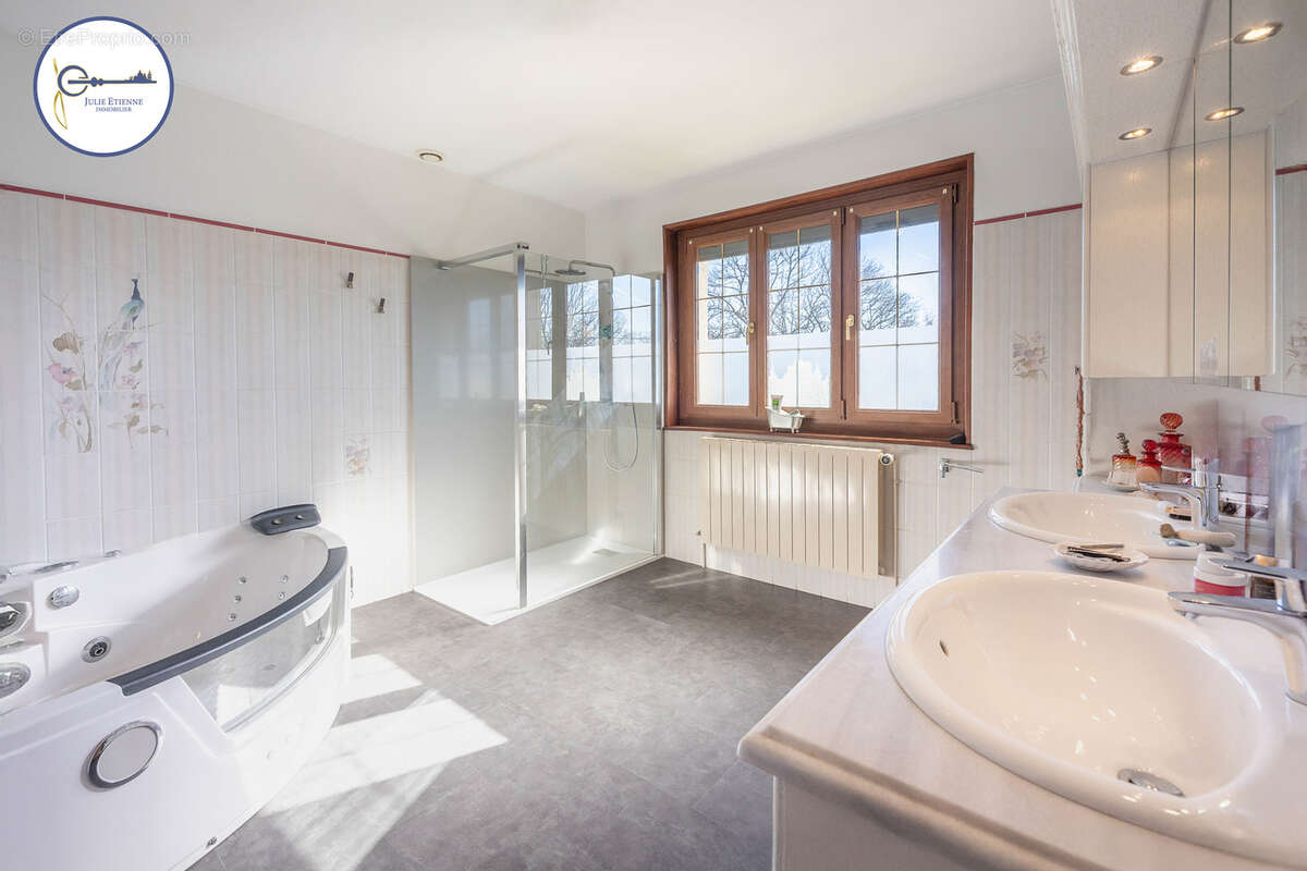 Maison à LE CLERJUS