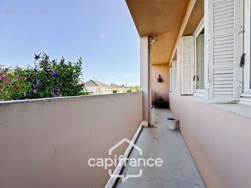 Appartement à CHATENOY-LE-ROYAL