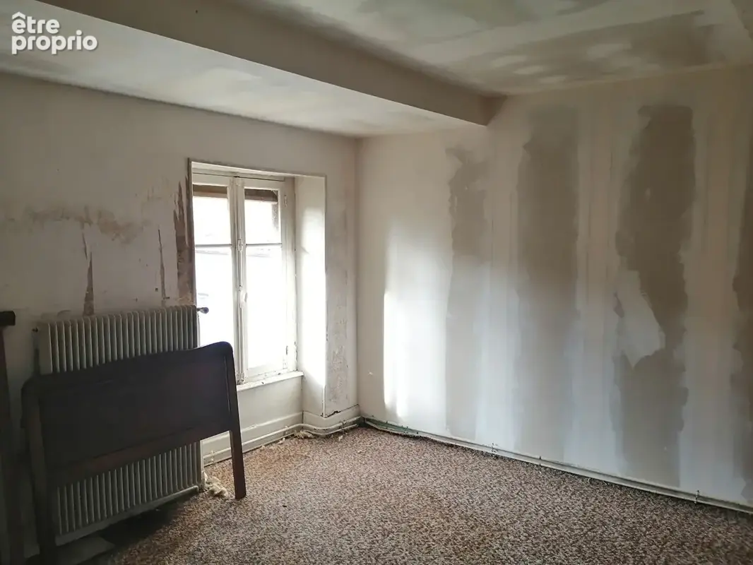 Maison de village à rénover de 128 m² hab. (Quatre chambres) - photo 10
