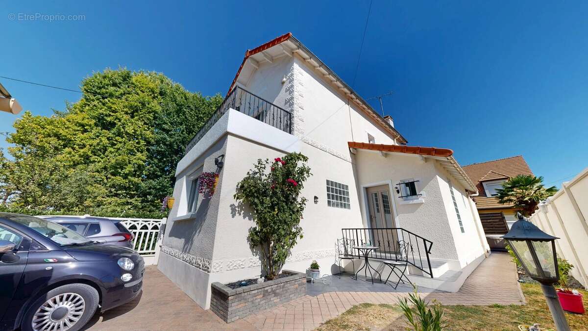 Maison 92 m² à Montfermeil  - photo 18