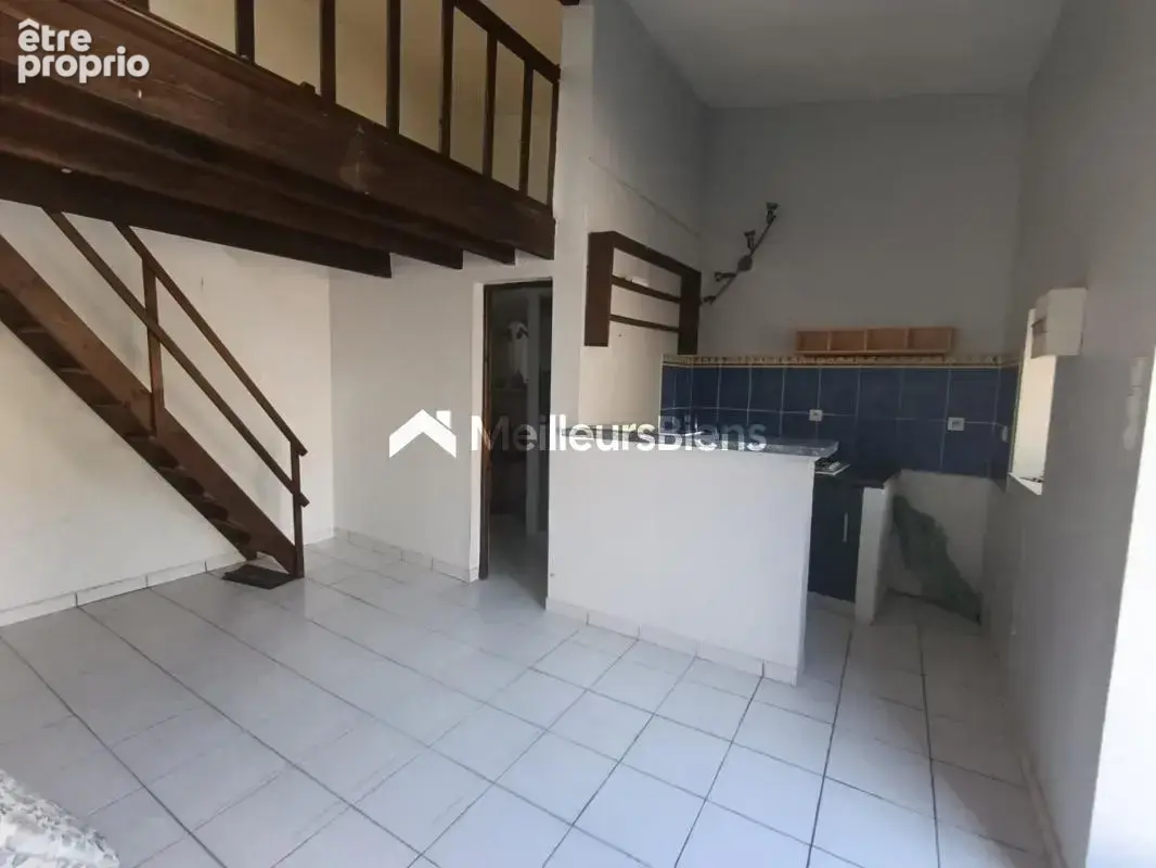 Maison avec grand garage  et studio indépendant - photo 11