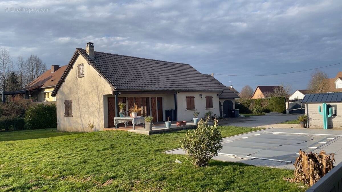 Maison à SAINT-GERMAIN-DU-PLAIN