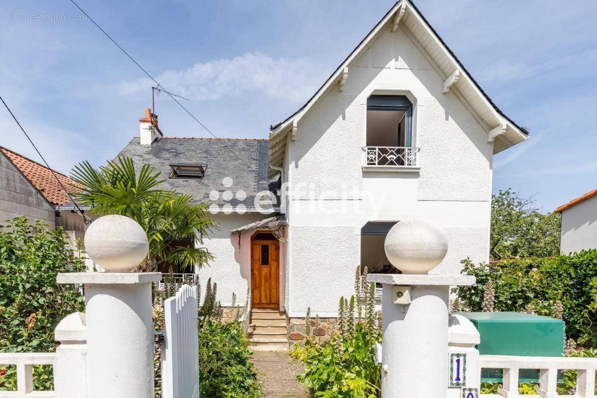 Maison à LA MONTAGNE