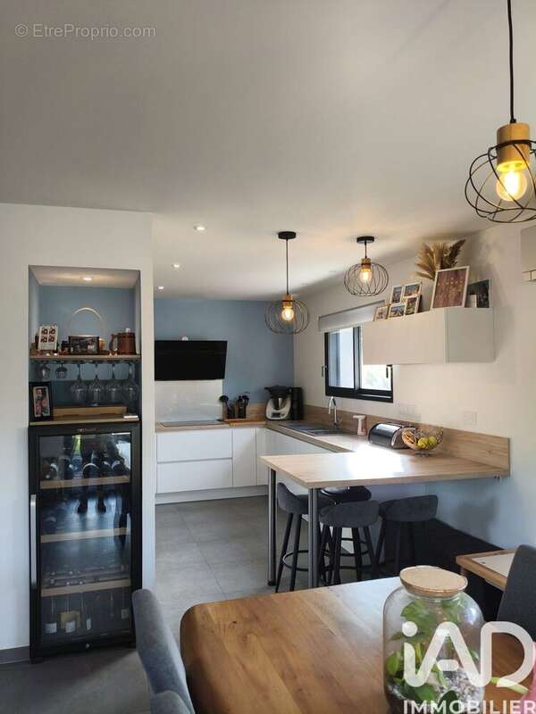 Photo 3 - Maison à ROMAGNAT