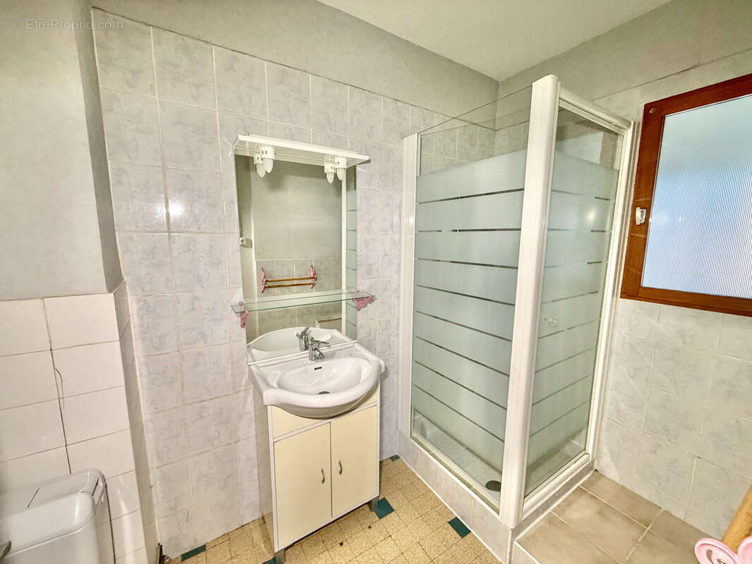 Appartement à FONTAINE