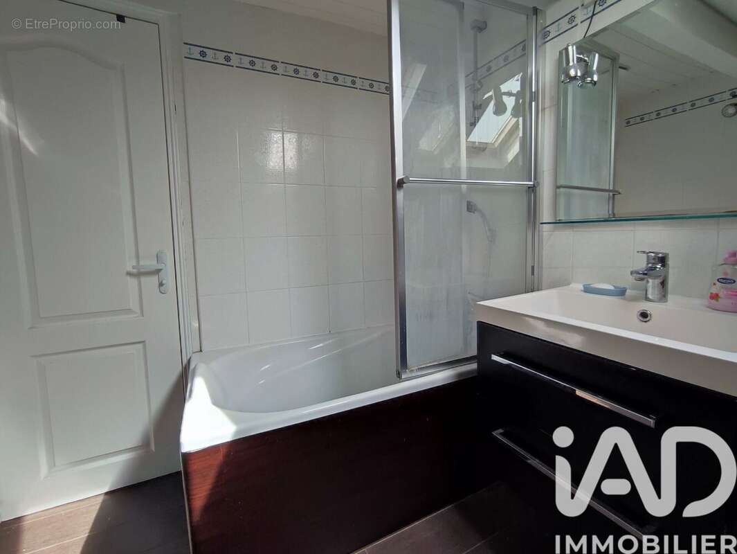 Photo 8 - Appartement à NANTEUIL-LES-MEAUX