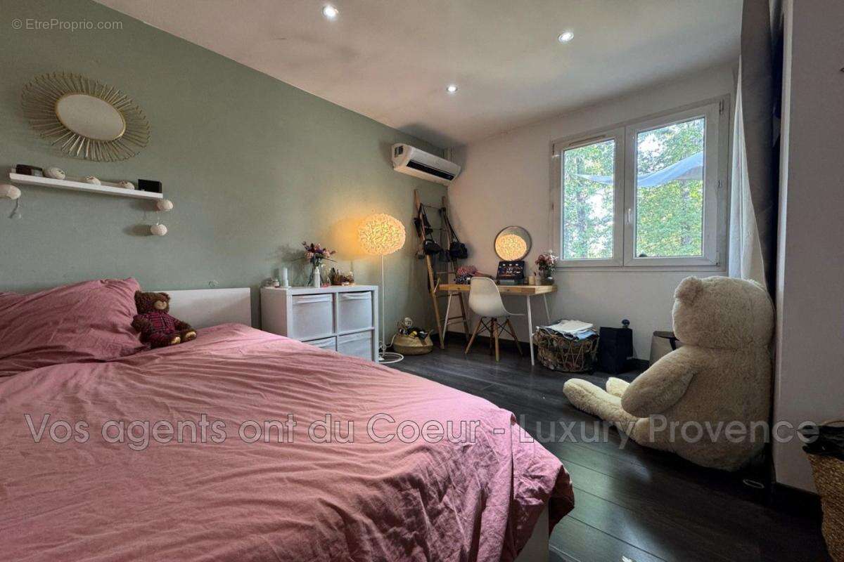 Maison à POURRIERES