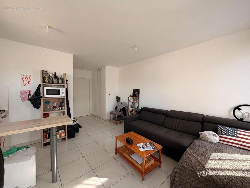   - Appartement à LYON-7E