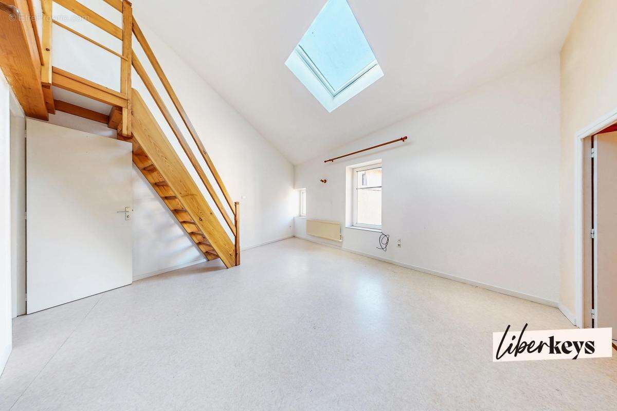 Maison de village rénovée au cœur de Saint Symphorien sur Coise - photo 6