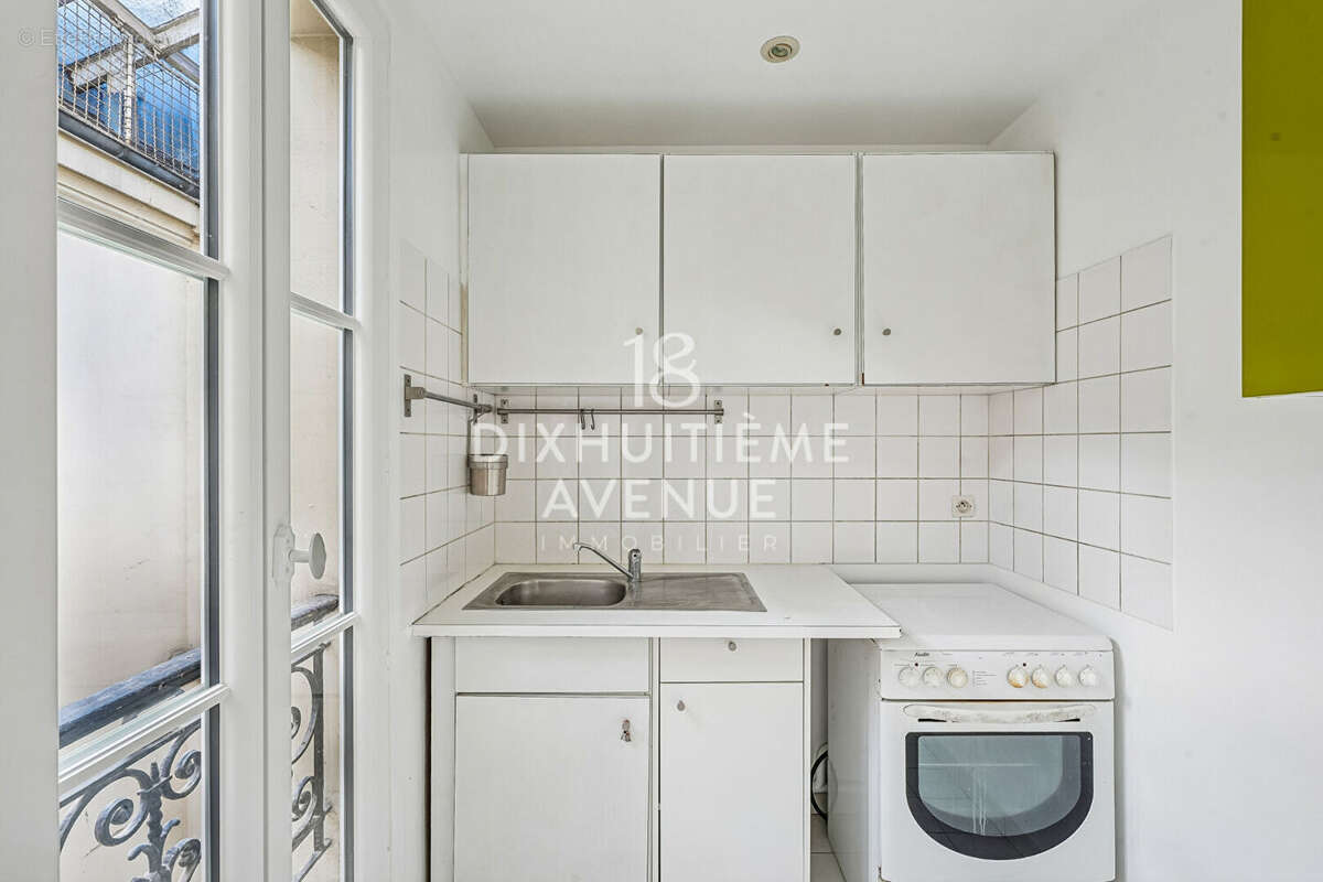 Appartement à PARIS-18E