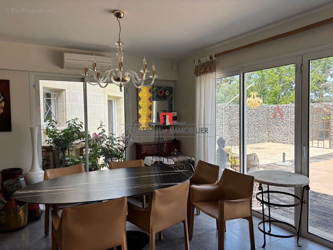 Maison 163 m² à Coutras  - photo 9