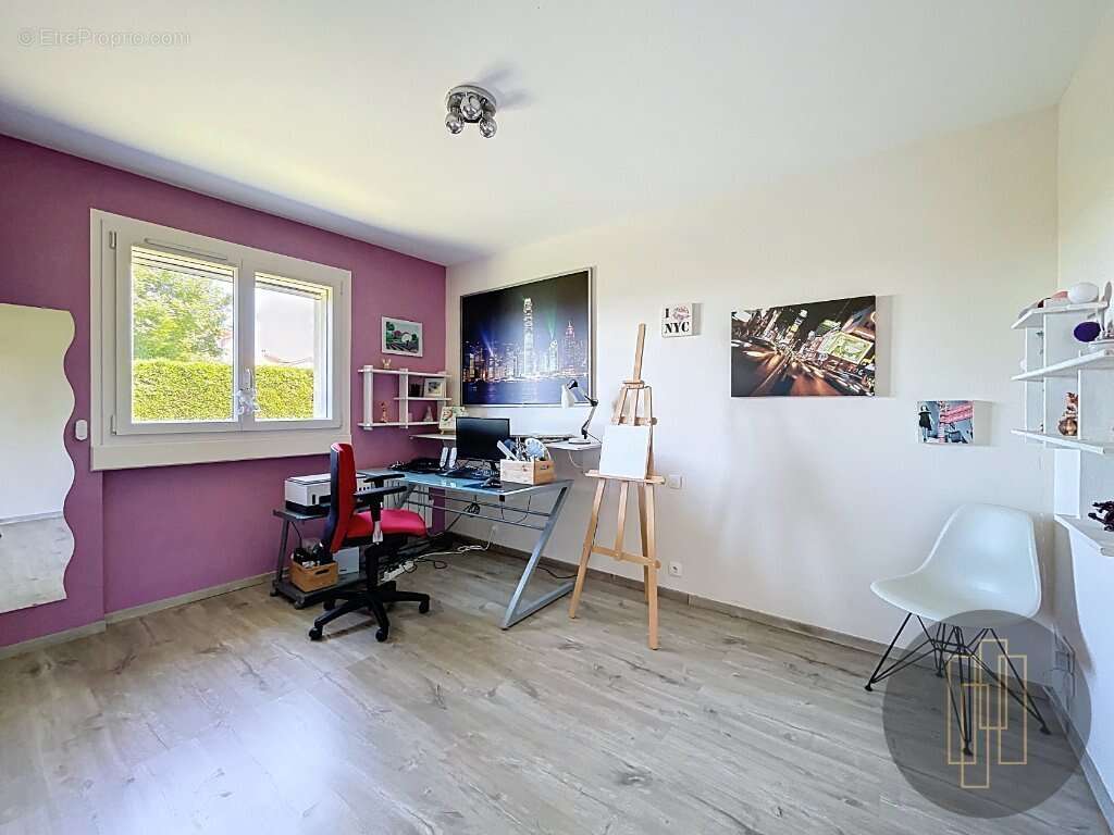 Maison à SOURCIEUX-LES-MINES