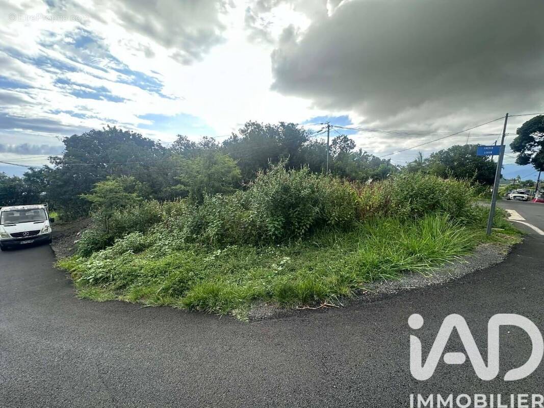 Photo 1 - Terrain à SAINT-PIERRE