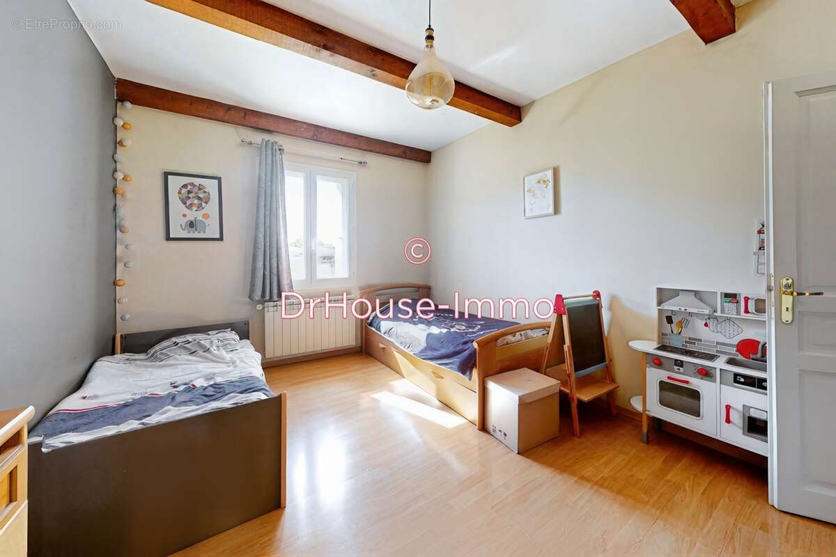 Maison à SAINT-CANNAT