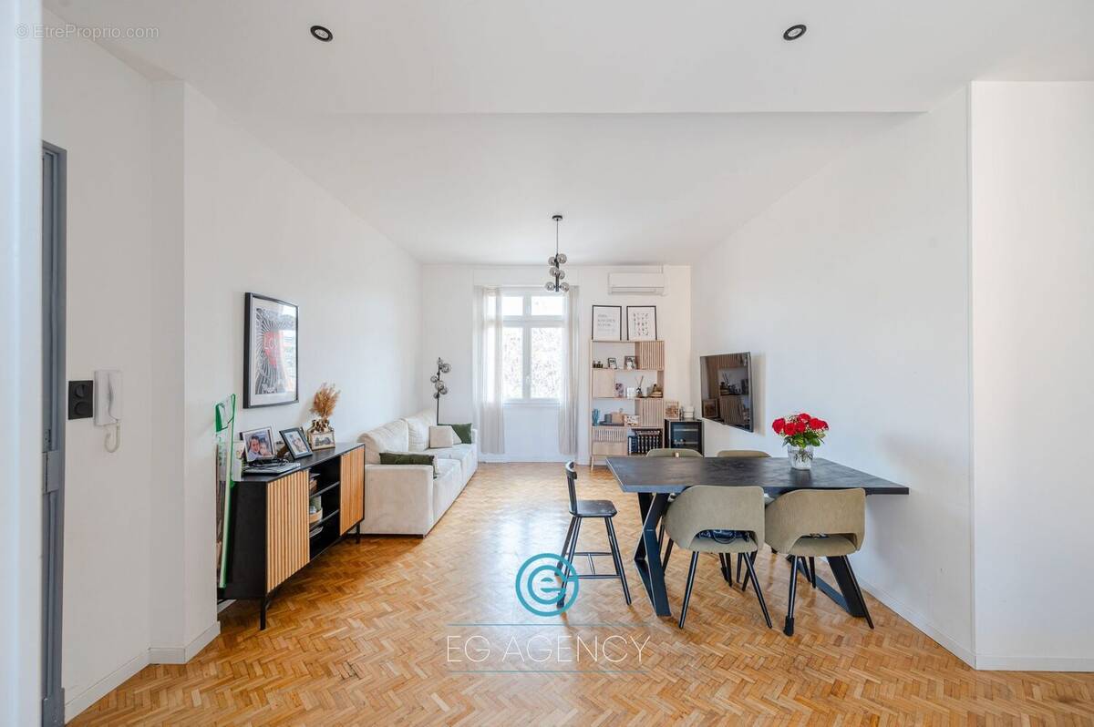 Appartement à MARSEILLE-9E
