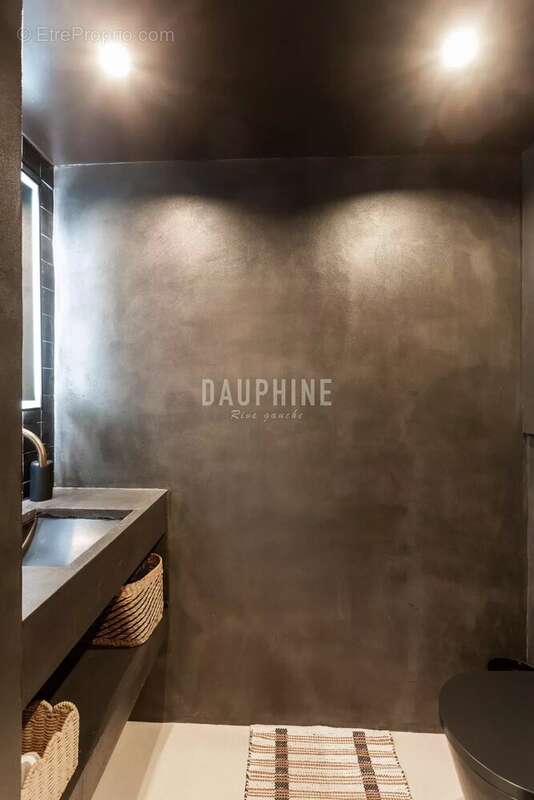 Appartement à PARIS-7E